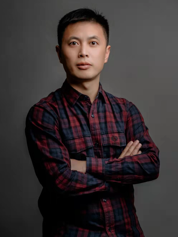 江鵬（國瓷紅葉畫院研究員）